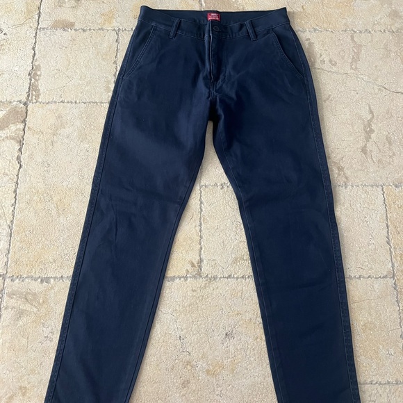 Levi’s Standard Taper Chino Pants - Picture 2 of 4